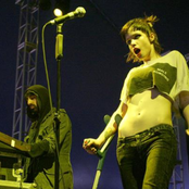 Alice Glass - List pictures