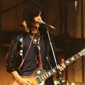 Joe Perry - List pictures