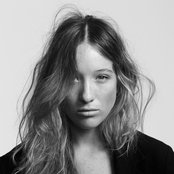 Sophie Lowe - List pictures