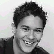 Oliver James - List pictures