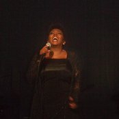 Anita Baker - List pictures