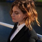 Christine And The Queens - List pictures