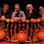 Les Luthiers - List pictures