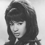 Ronnie Spector - List pictures