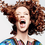 Jess Glynne - List pictures