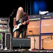 J Mascis - List pictures