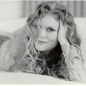 Tierney Sutton - List pictures