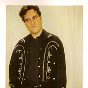 Joaquin Phoenix - List pictures