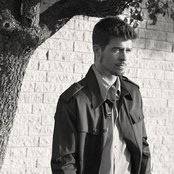 Robin Thicke - List pictures