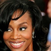 Anika Noni Rose - List pictures