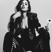 Ryn Weaver - List pictures