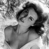 Tina Louise - List pictures