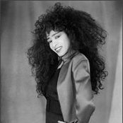 Ronnie Spector - List pictures