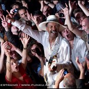 Larry Graham - List pictures