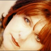 Maggie Reilly - List pictures