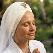 Snatam Kaur - List pictures