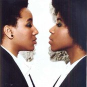 Theesatisfaction - List pictures