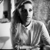 Ella Henderson - List pictures