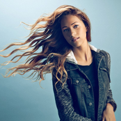 Skylar Stecker - List pictures