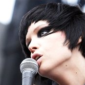 Alice Glass - List pictures