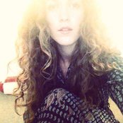 Rae Morris - List pictures