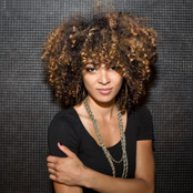 Kandace Springs - List pictures