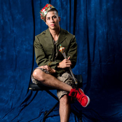 Carlito Olivero - List pictures