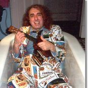 Tiny Tim - List pictures