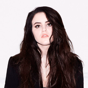 Kiiara - List pictures