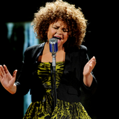 Rachel Crow - List pictures