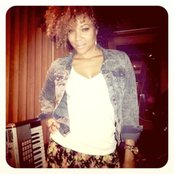 Lyrica Anderson - List pictures