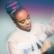 Seinabo Sey - List pictures