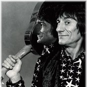Ronnie Wood - List pictures